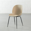 Chaise de salle à manger en plastique GEORGINA (BEIGE) – Sièges modernes, durables et confortables