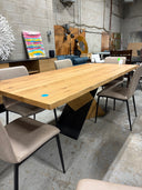 Delmer - Dining Table