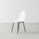 Chaise d'appoint Milan en similicuir blanc avec pieds en imitation noyer – Chaise d'appoint de salle à manger moderne
