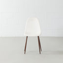 Chaise d'appoint Milan en similicuir blanc avec pieds en imitation noyer – Chaise d'appoint de salle à manger moderne