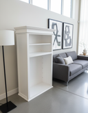 Étagère en bois blanc – Modèle avec moulure décorative